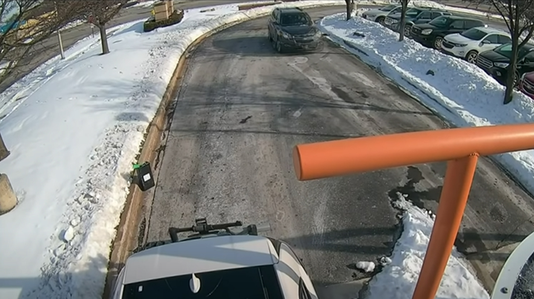 Stranger finds $40,000 cash bag outside an ATM.